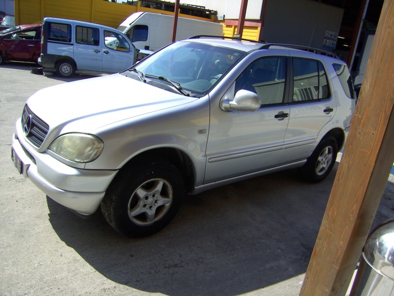 Mercedes ml autocarro benzina