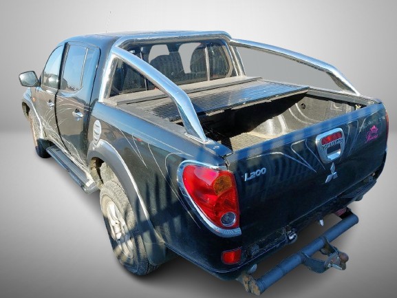 2006 MITSUBISHI L200 2.5D ANIMAL LWB DCB 4X4 CAMBIO MANUALE 5 MARCE CODICE MOTORE 4D56T 2477cc ...: foto 4
