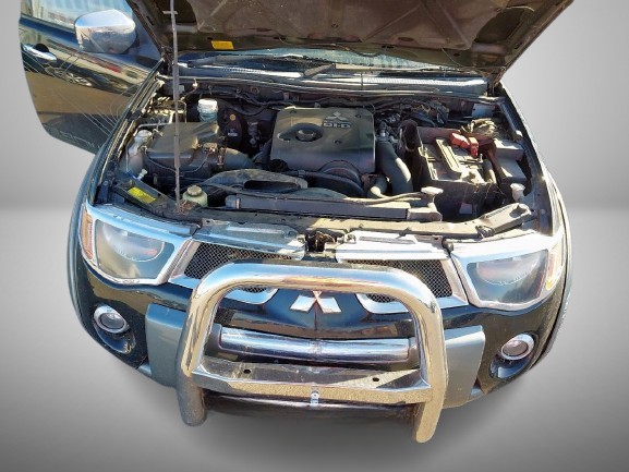 2006 MITSUBISHI L200 2.5D ANIMAL LWB DCB 4X4 CAMBIO MANUALE 5 MARCE CODICE MOTORE 4D56T 2477cc ...: foto 5