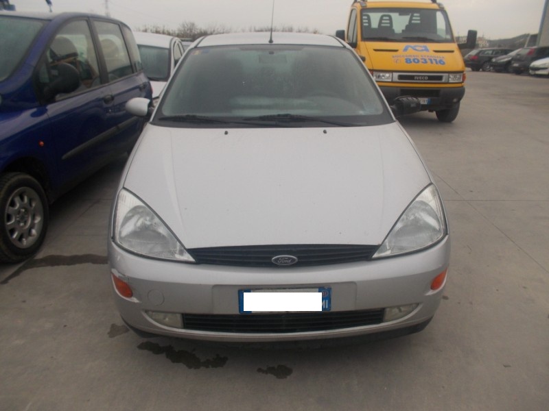 Pezzi ricambio ford focus 2002