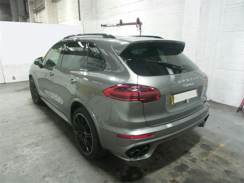 2017 PORSCHE CAYENNE , CUDB: foto