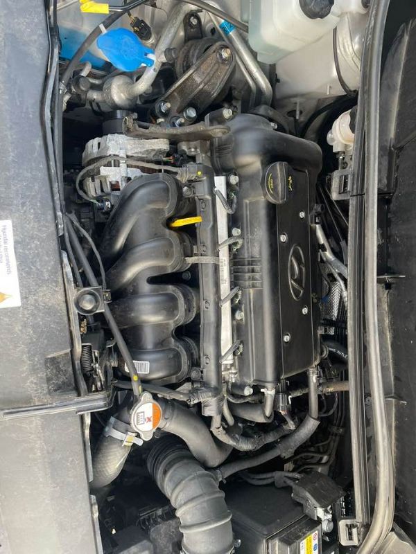 Hyundai ix20 1.6 benzina con codice motore g4fc km 10700 vendita motore e cambio - foto 2